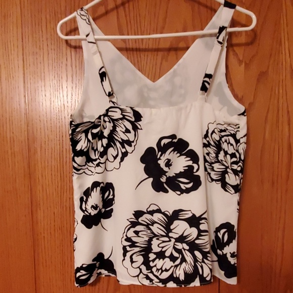 Banana Republic floral lined tank top size Small - Picture 3 of 8